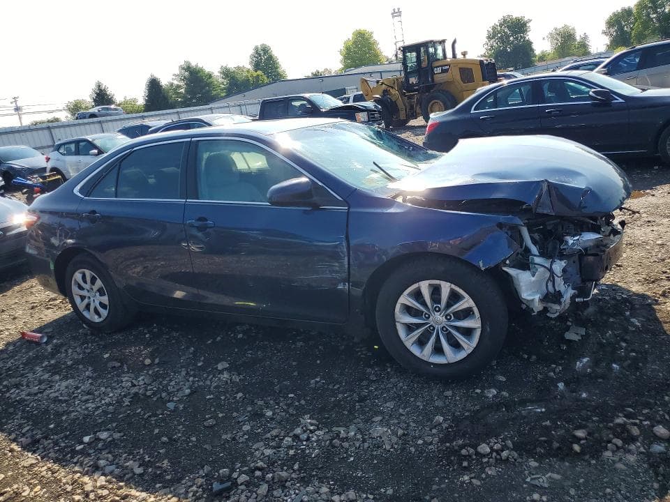 2017 TOYOTA CAMRY LE 4
