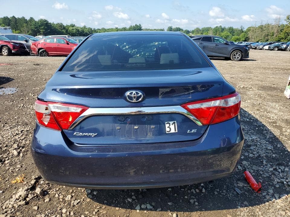 2017 TOYOTA CAMRY LE 6