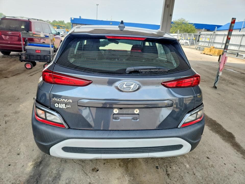 2022 HYUNDAI KONA SE 6