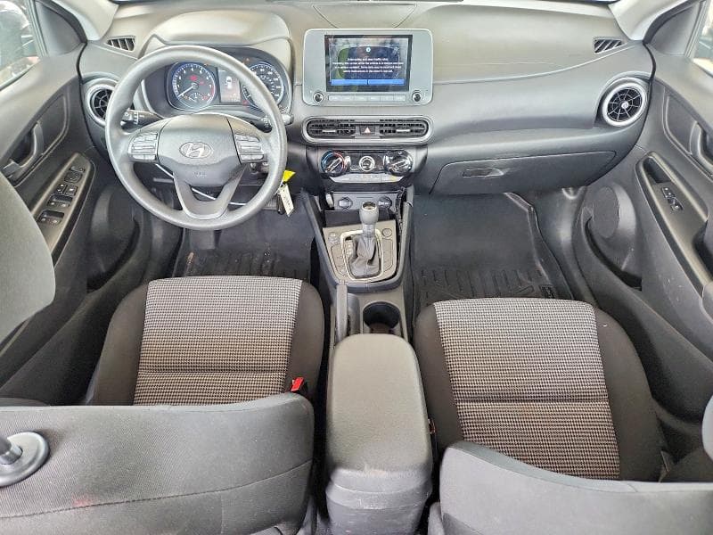 2022 HYUNDAI KONA SE 8