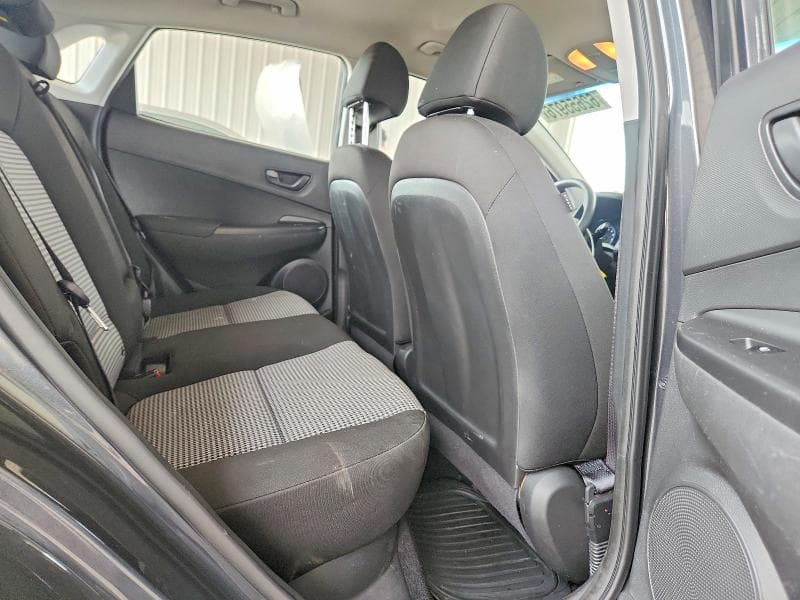 2022 HYUNDAI KONA SE 10