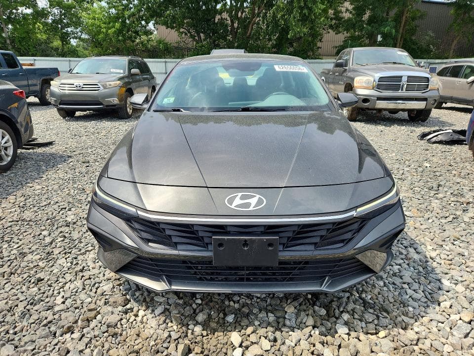 2024 HYUNDAI ELANTRA SEL 5