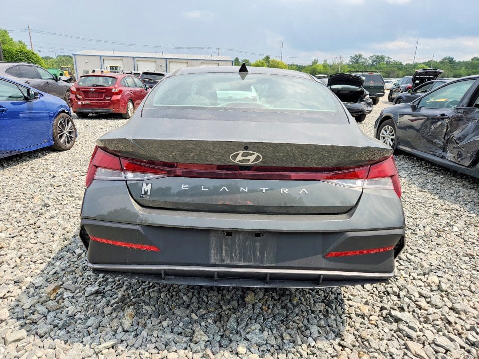 2024 HYUNDAI ELANTRA SEL 6