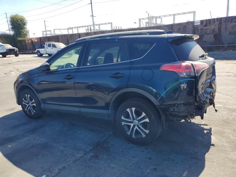 2017 TOYOTA RAV4 LE 2