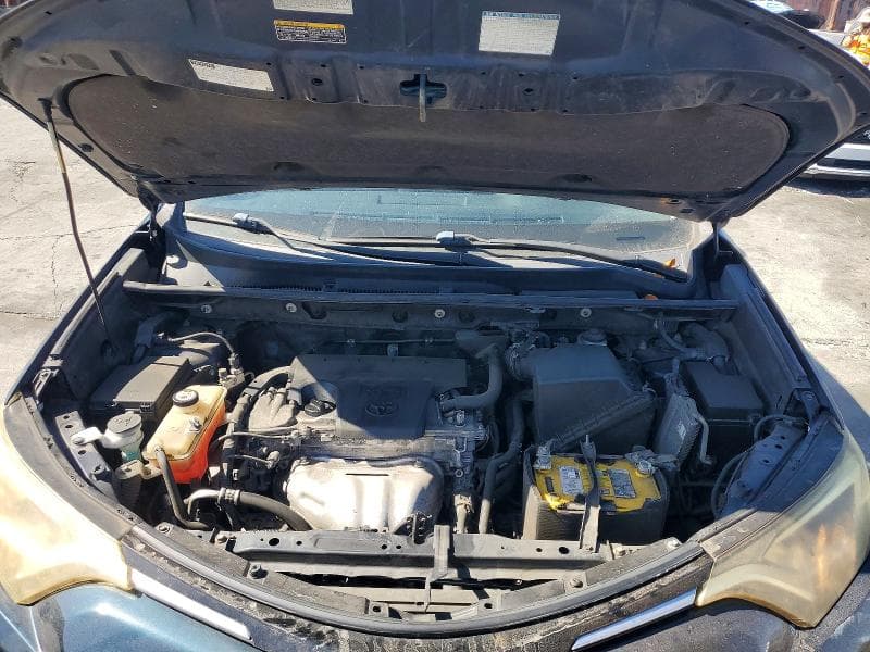 2017 TOYOTA RAV4 LE 11