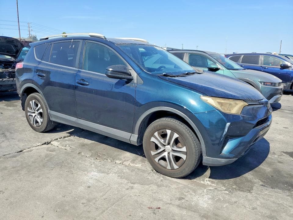 2017 TOYOTA RAV4 LE 4