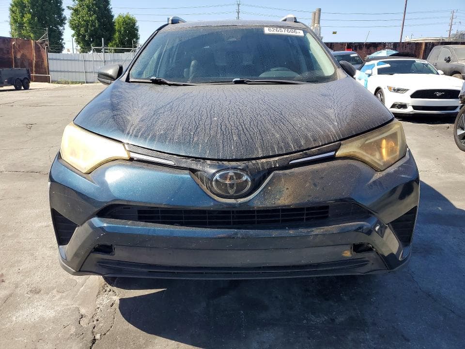 2017 TOYOTA RAV4 LE 5