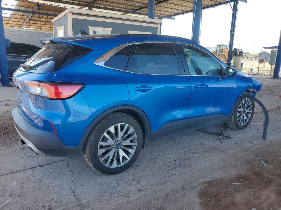 2021 FORD ESCAPE TITANIUM 3
