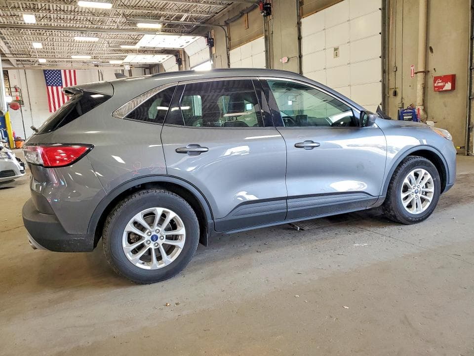 2021 FORD ESCAPE SE 3