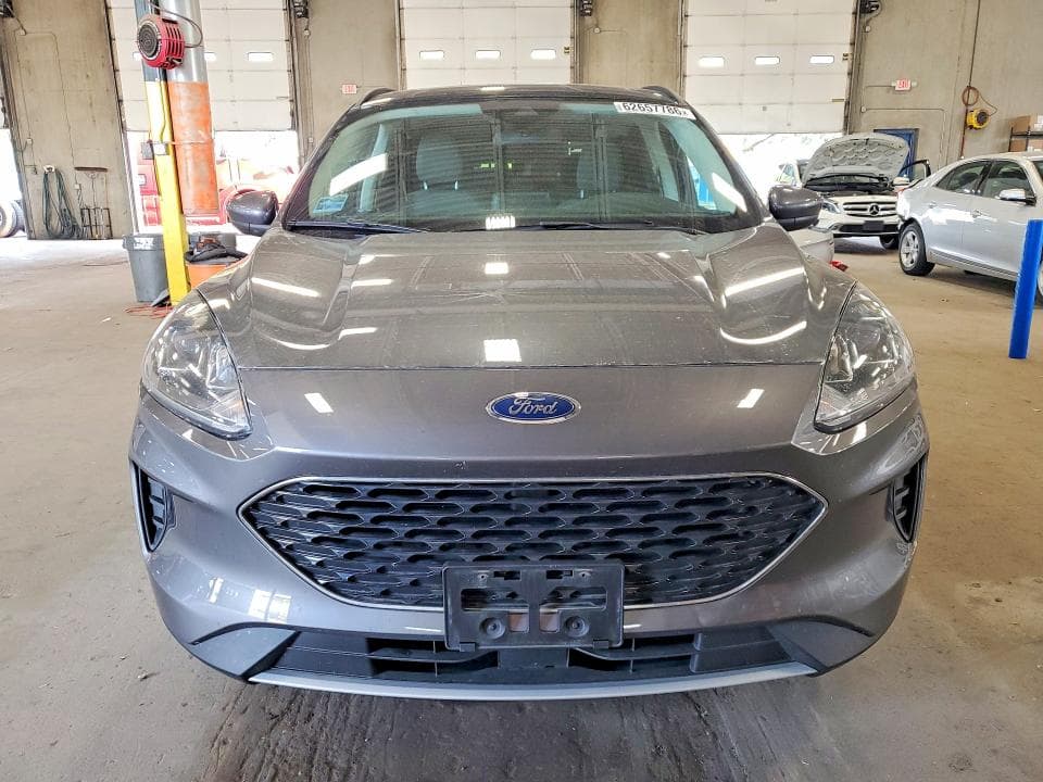2021 FORD ESCAPE SE 5