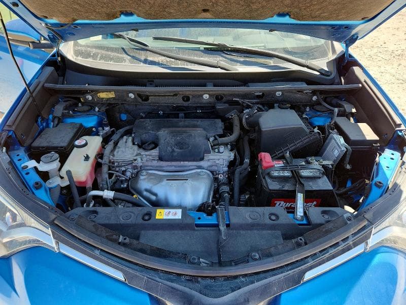 2017 TOYOTA RAV4 XLE 11