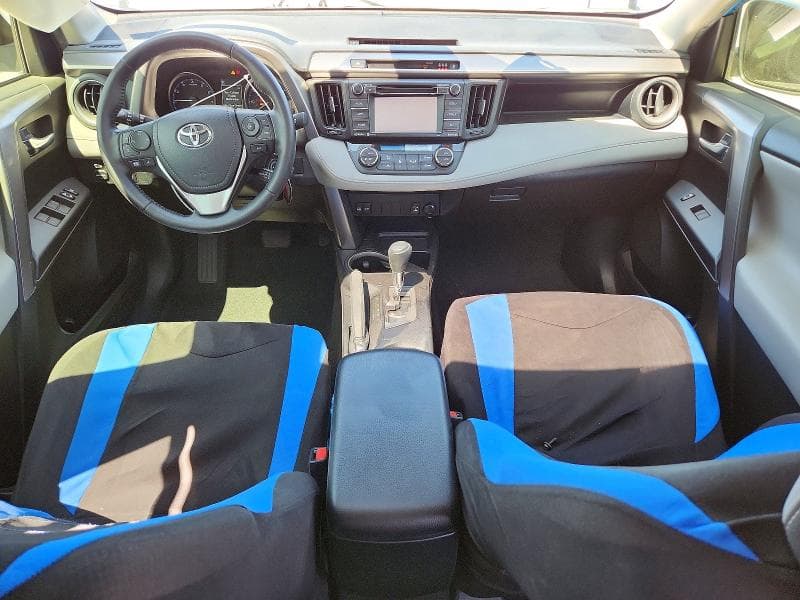 2017 TOYOTA RAV4 XLE 8