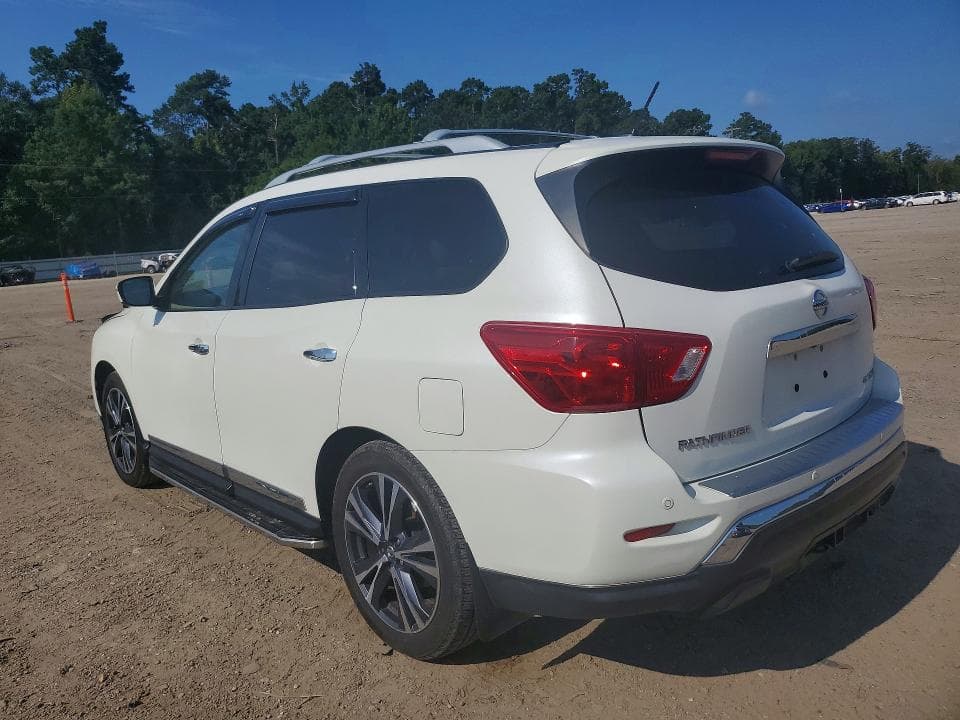 2017 NISSAN PATHFINDER PLATINUM 2