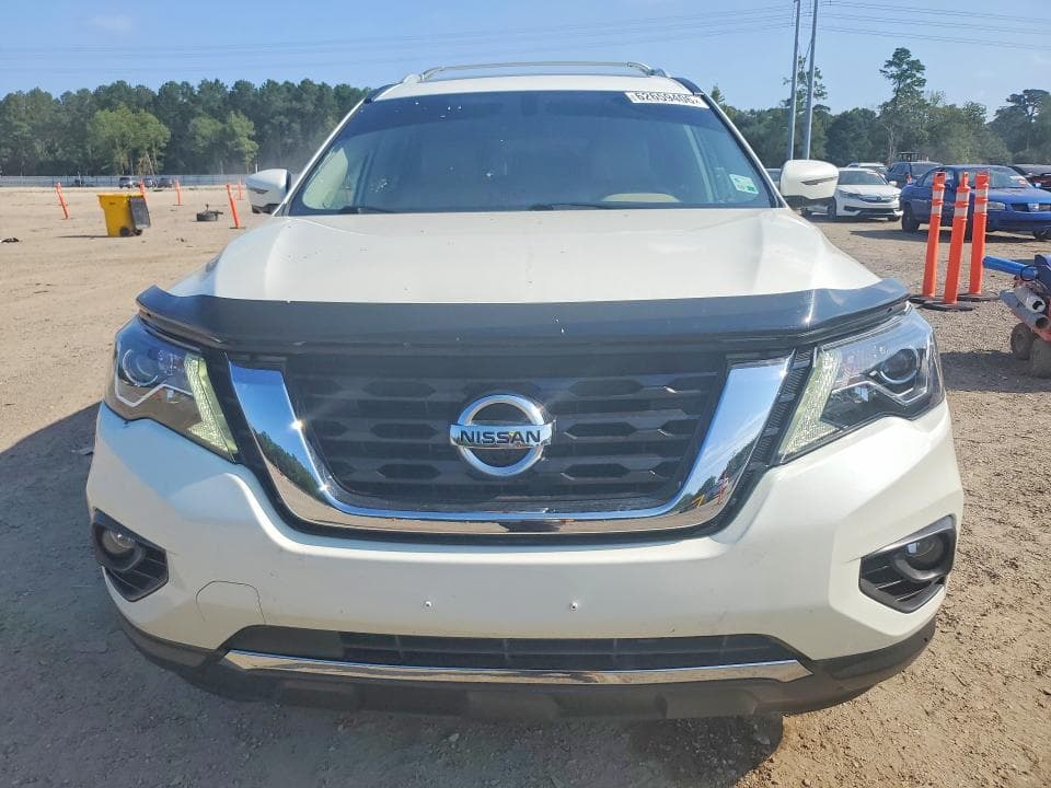 2017 NISSAN PATHFINDER PLATINUM 5
