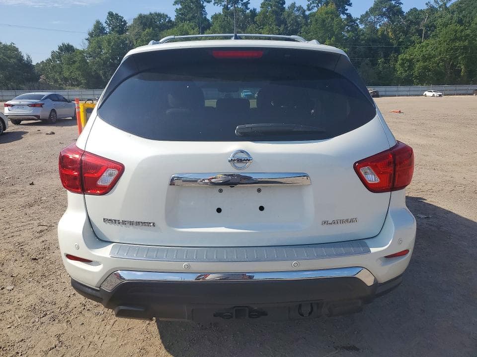 2017 NISSAN PATHFINDER PLATINUM 6