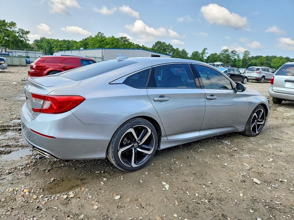2018 HONDA ACCORD SPORT 3