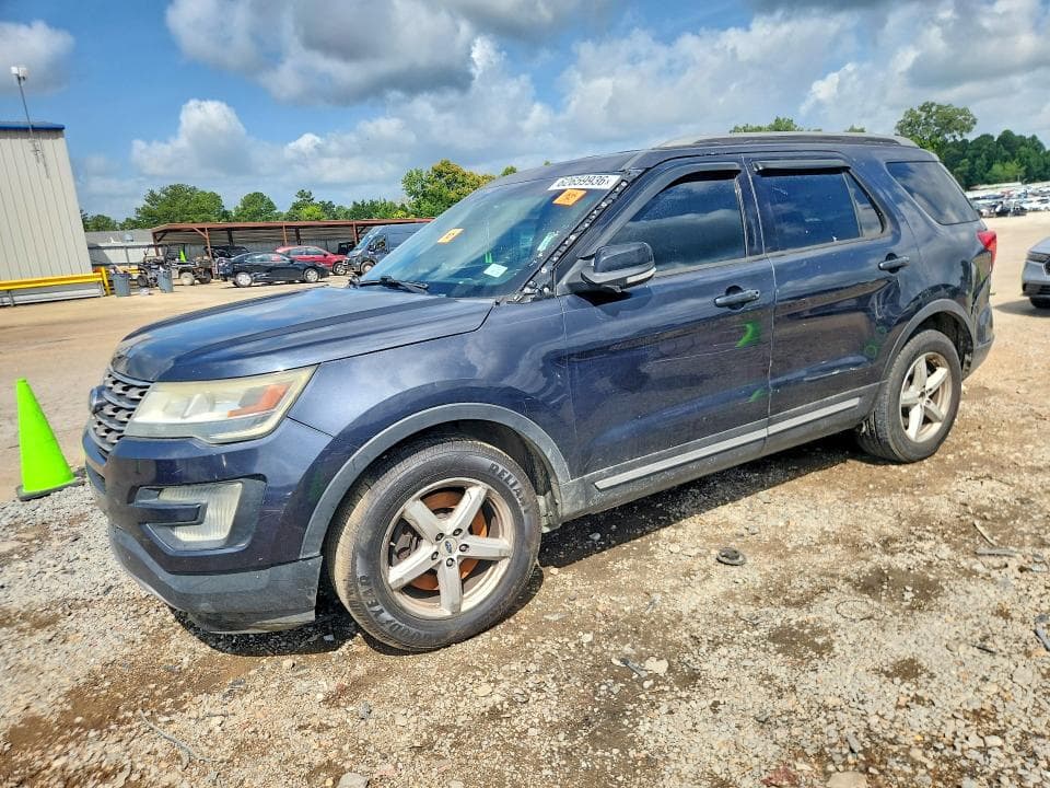 2017 FORD EXPLORER XLT - 1