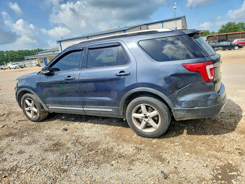 2017 FORD EXPLORER XLT 2