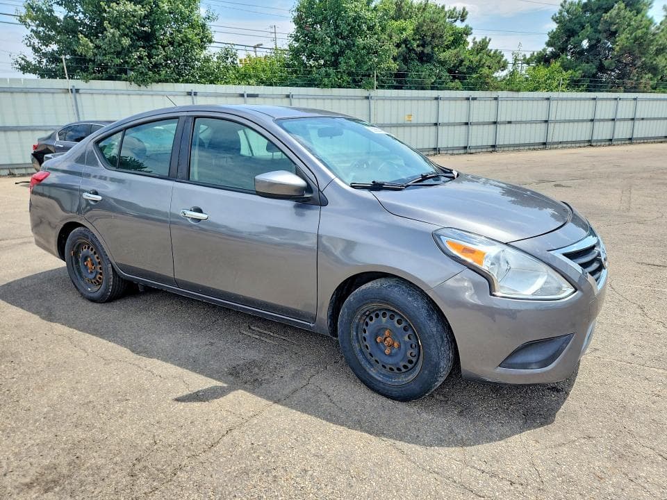 2019 NISSAN VERSA SV 4