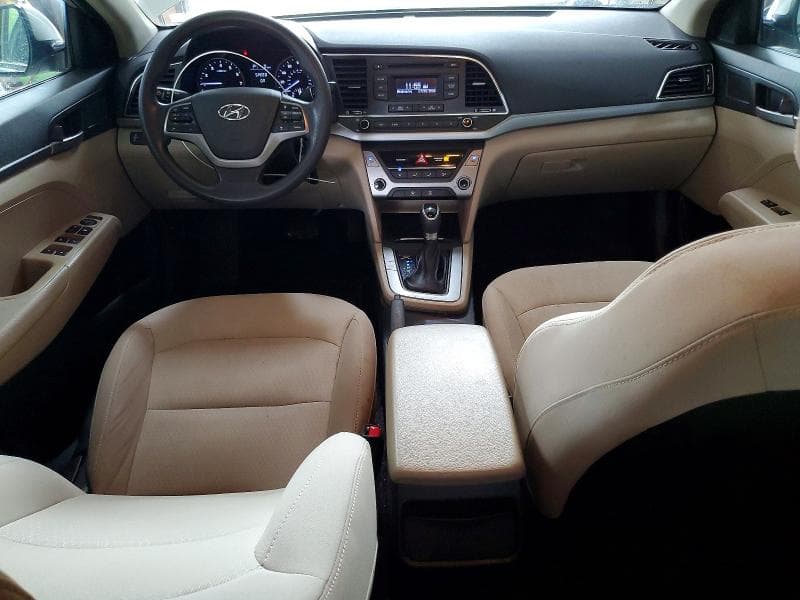 2017 HYUNDAI ELANTRA SE 8