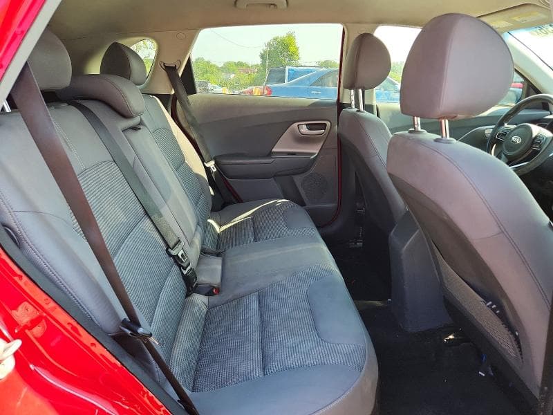 2017 KIA NIRO LX 11