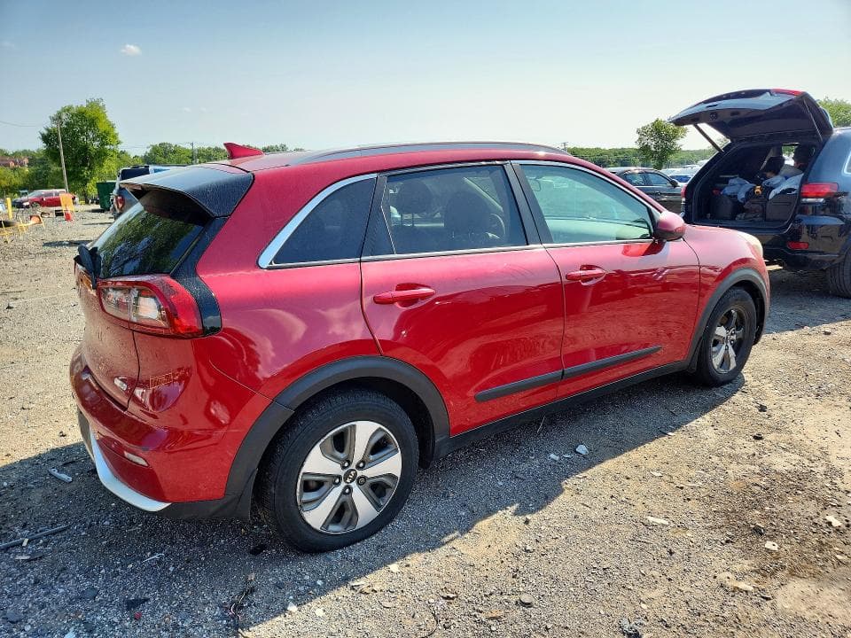 2017 KIA NIRO LX 3