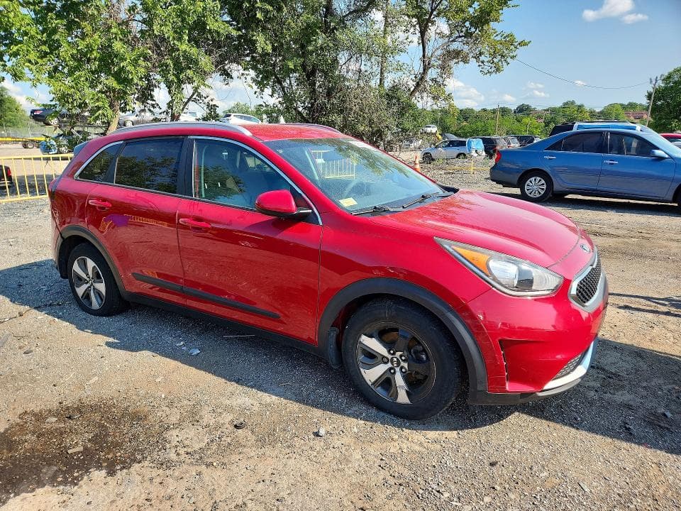 2017 KIA NIRO LX 4