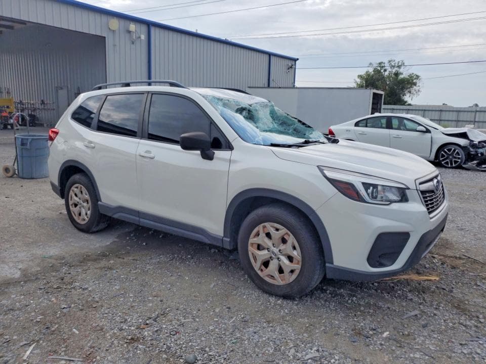 2019 SUBARU FORESTER 4