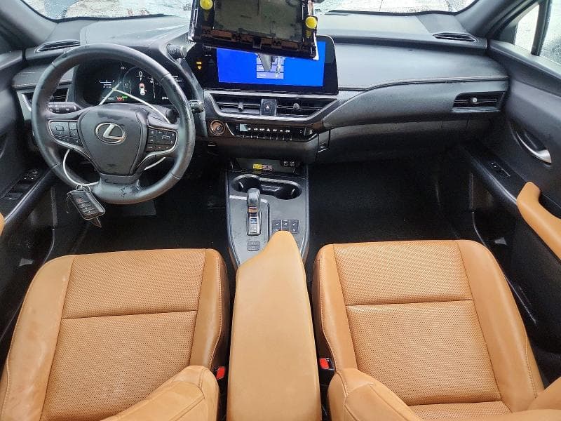 2025 LEXUS UX 300H PREMIUM 8