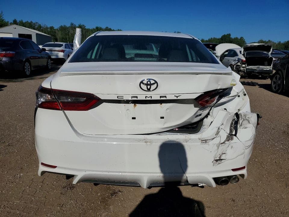 2022 TOYOTA CAMRY SE 6