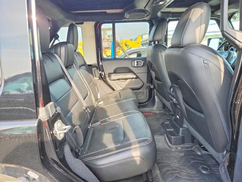 2018 JEEP WRANGLER UNLIMITED SAHARA 11