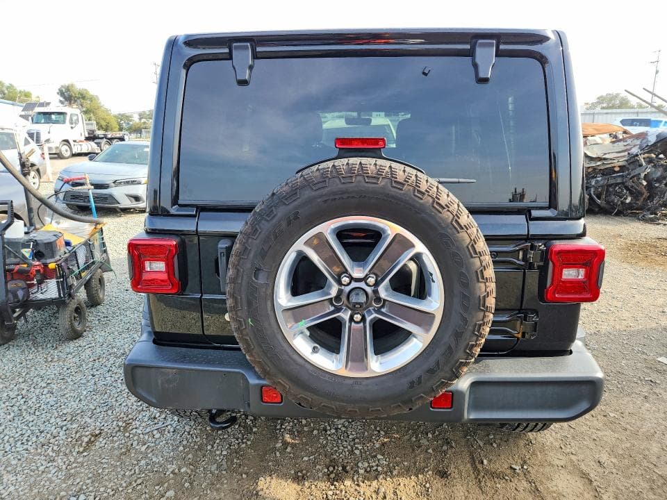 2018 JEEP WRANGLER UNLIMITED SAHARA 6