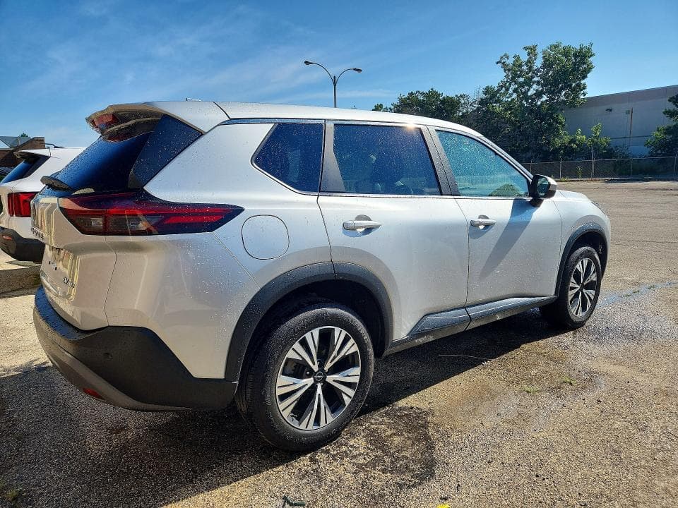 2023 NISSAN ROGUE SV 3