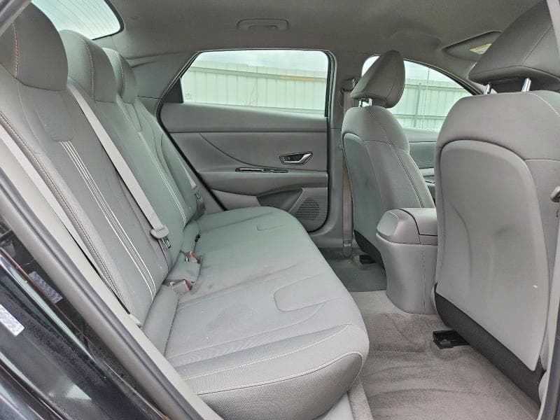 2023 HYUNDAI ELANTRA SEL 10