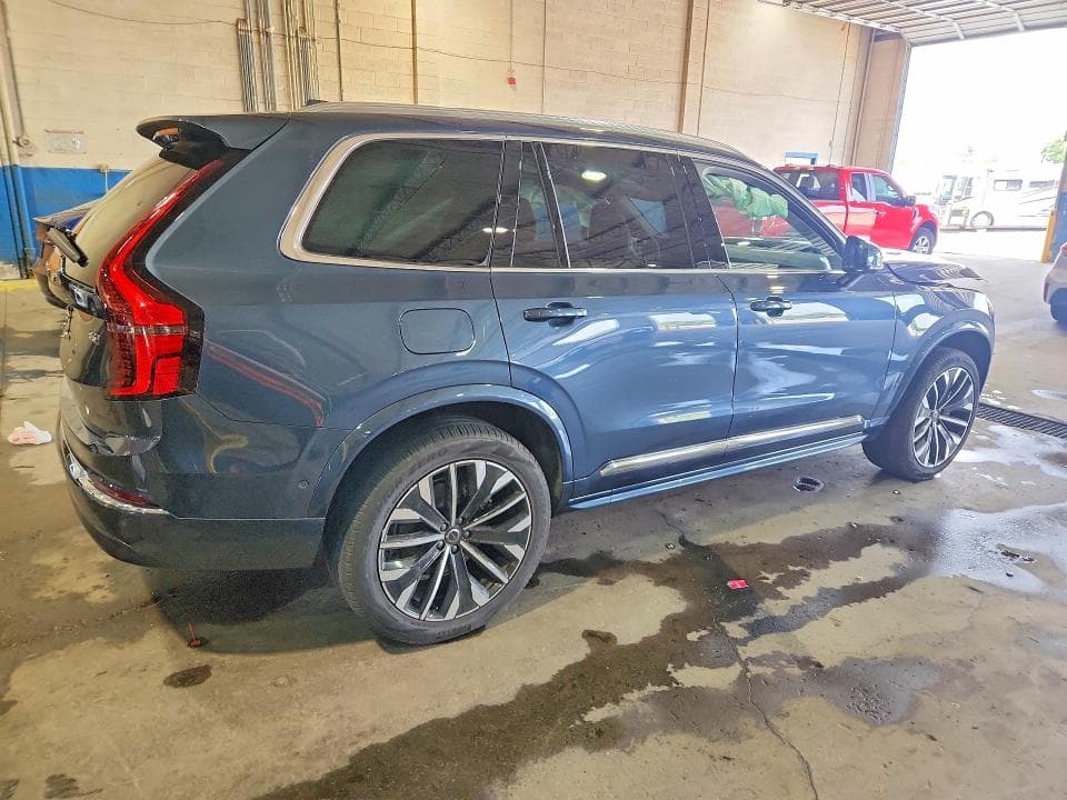 2026 VOLVO XC90 PLUS 3