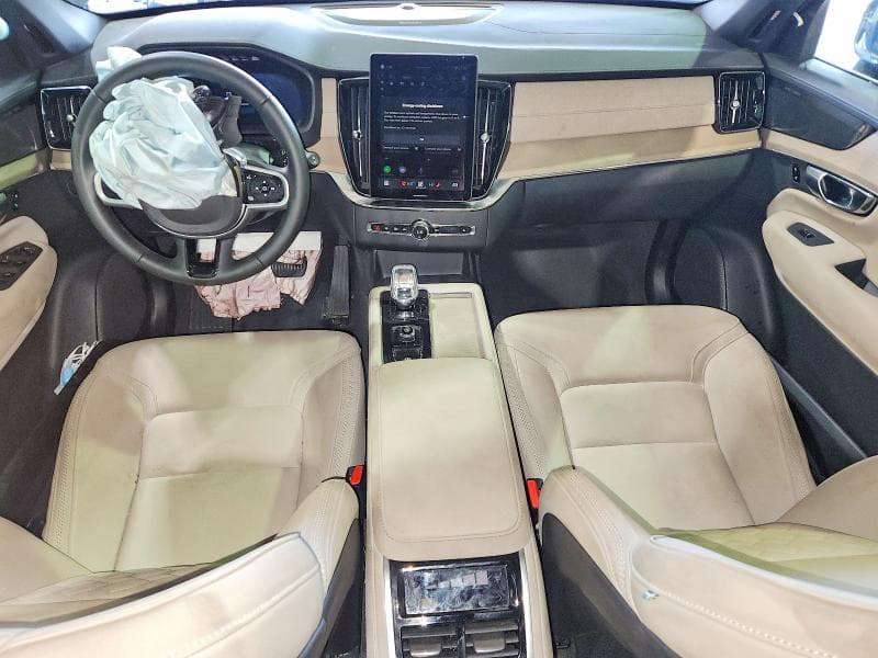 2026 VOLVO XC90 PLUS 8