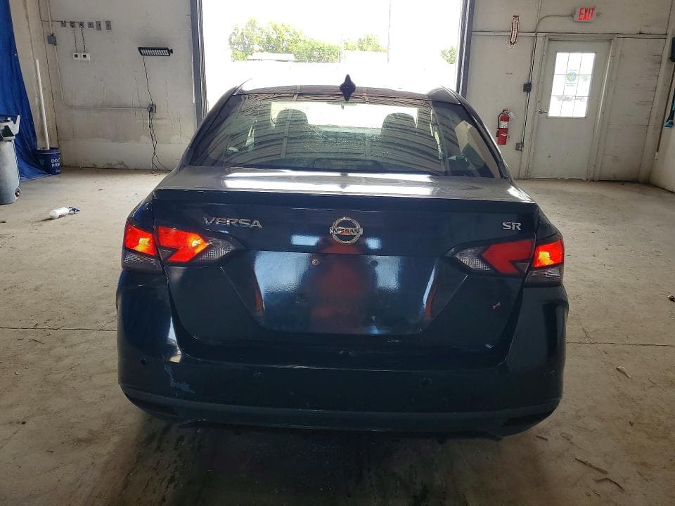 2020 NISSAN VERSA SR 6