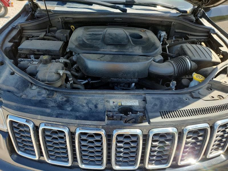 2020 JEEP GRAND CHEROKEE LAREDO 12