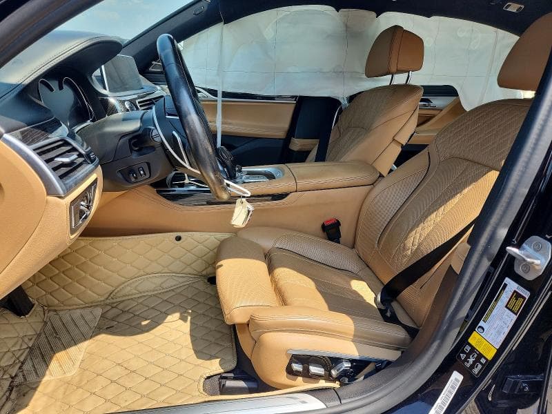 2017 BMW 750 XI 7