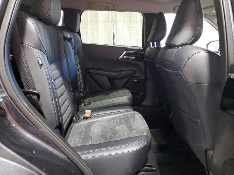 2025 MITSUBISHI OUTLANDER SE 11