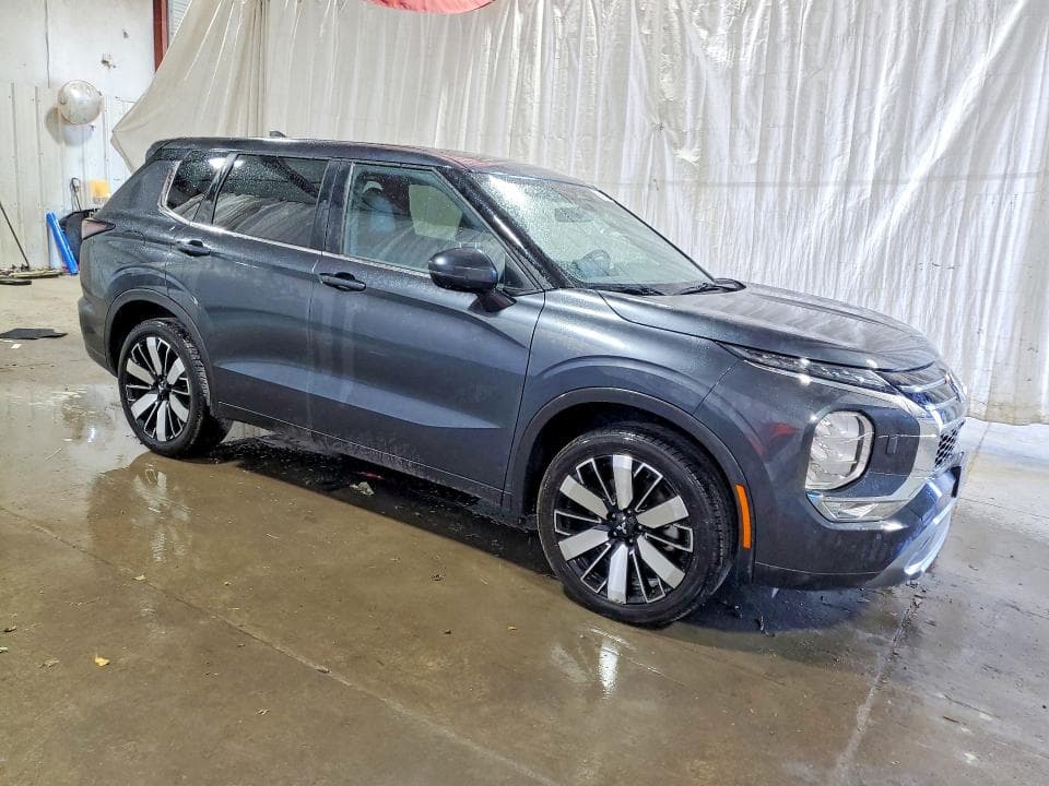 2025 MITSUBISHI OUTLANDER SE 4