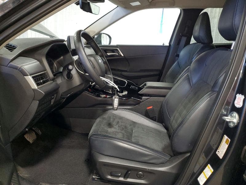 2025 MITSUBISHI OUTLANDER SE 7