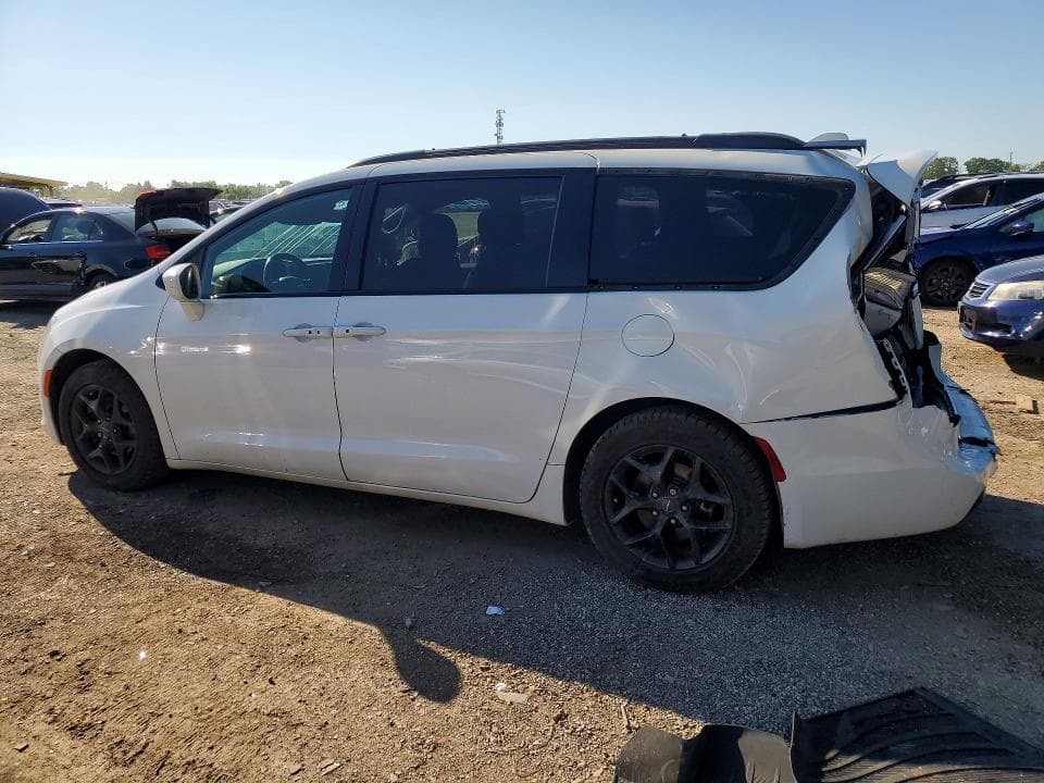2020 CHRYSLER PACIFICA TOURING L 2