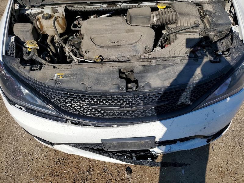 2020 CHRYSLER PACIFICA TOURING L 12