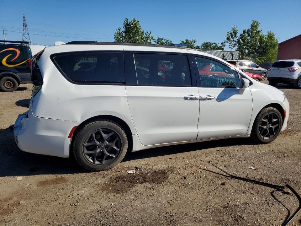 2020 CHRYSLER PACIFICA TOURING L 3