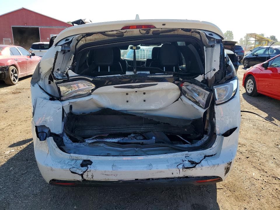 2020 CHRYSLER PACIFICA TOURING L 6