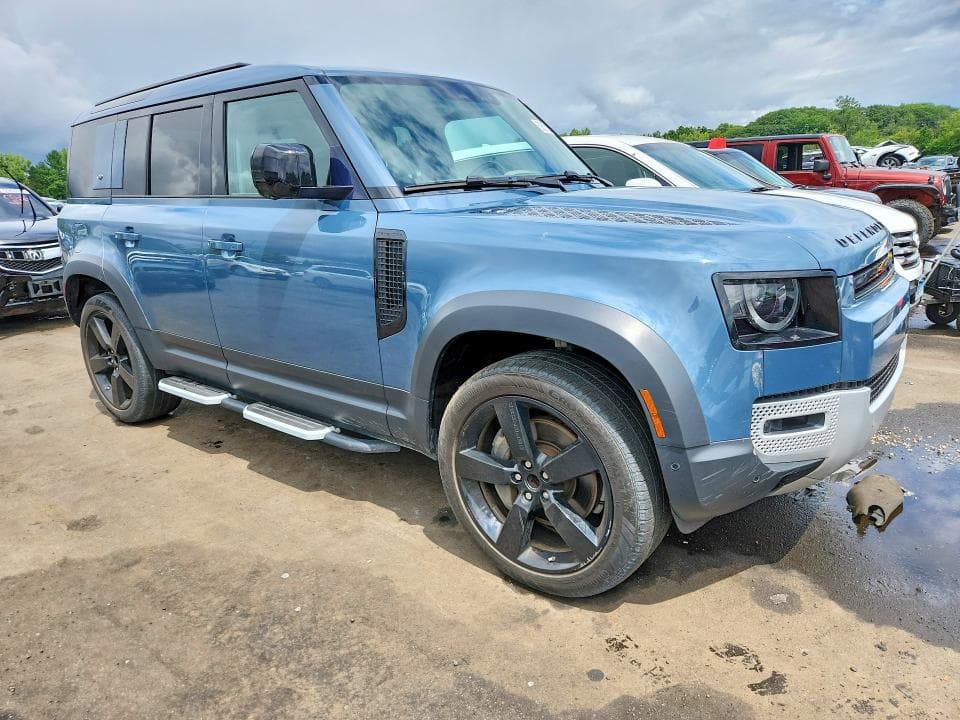 2020 LAND ROVER DEFENDER 110 HSE 4