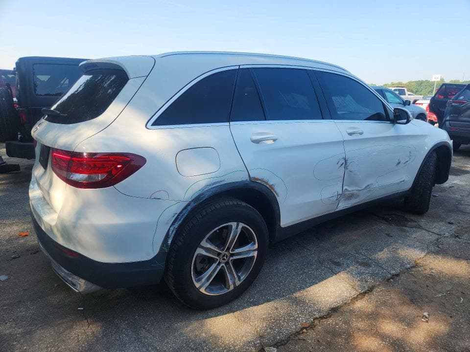 2019 MERCEDES-BENZ GLC 300 3