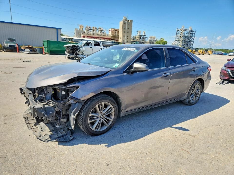 2017 TOYOTA CAMRY SE - 1