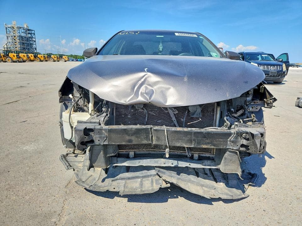 2017 TOYOTA CAMRY SE 5